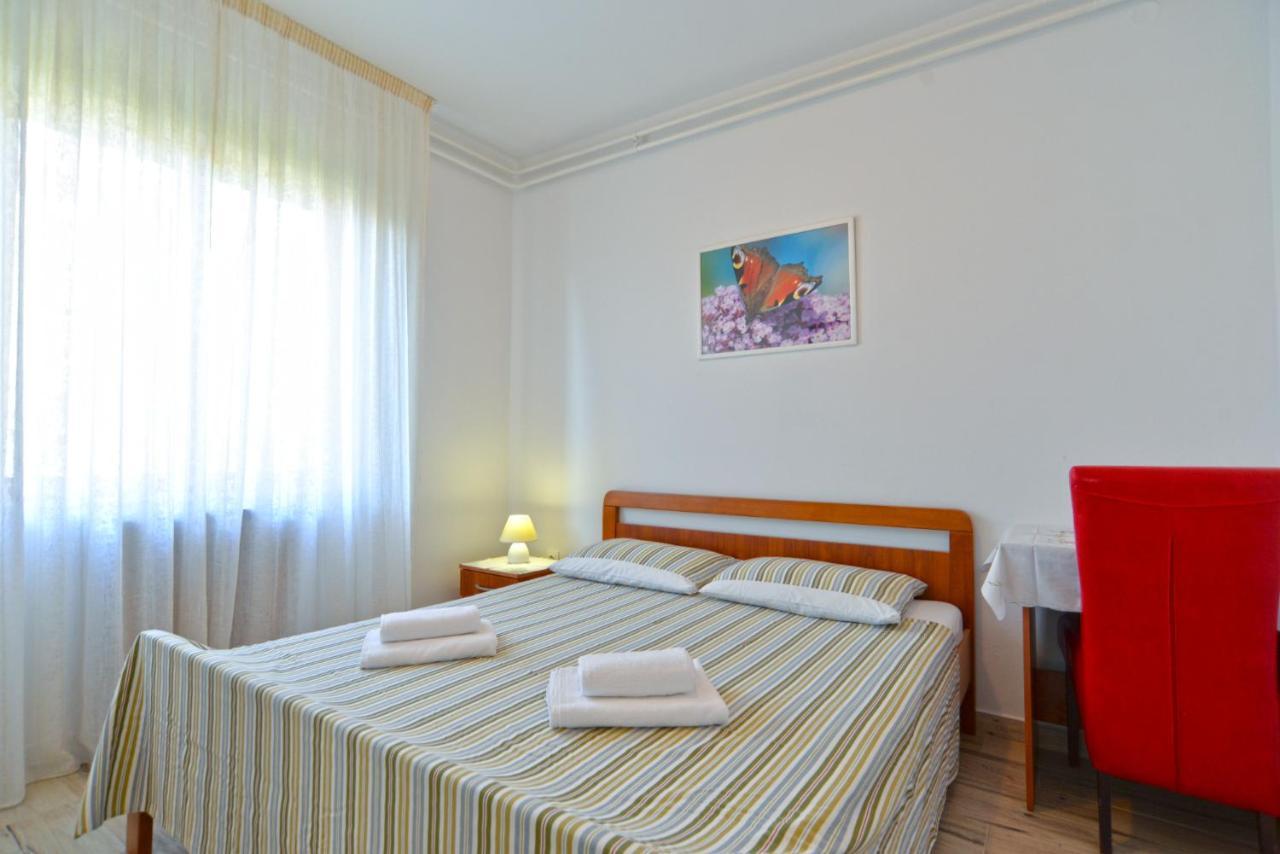 Apartments Orange 167 Novigrad  Exterior photo