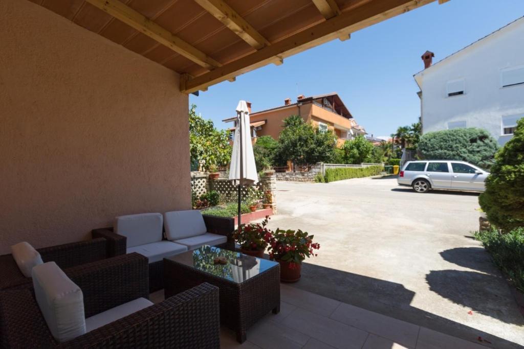 Apartments Orange 167 Novigrad  Exterior photo