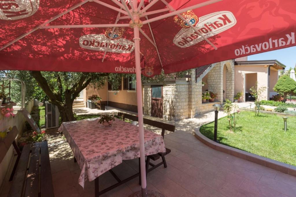 Apartments Orange 167 Novigrad  Exterior photo
