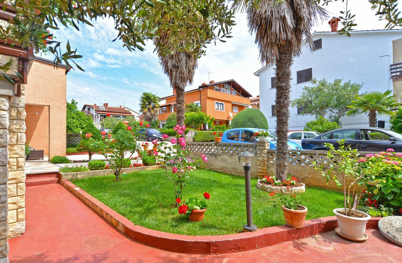 Apartments Orange 167 Novigrad  Exterior photo